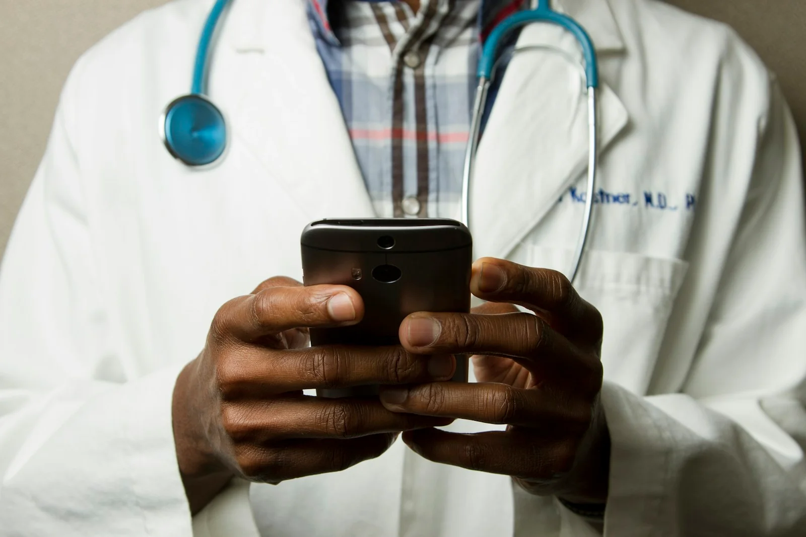 Healthcare & Pharma industry solutions
